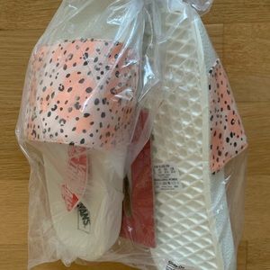 NWT Vans Leila Slides Size 7